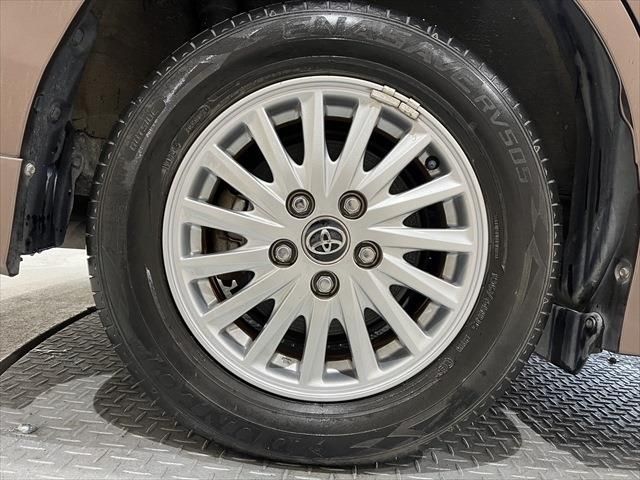 Toyota NOAH HYBRID 2014-03 12801-16