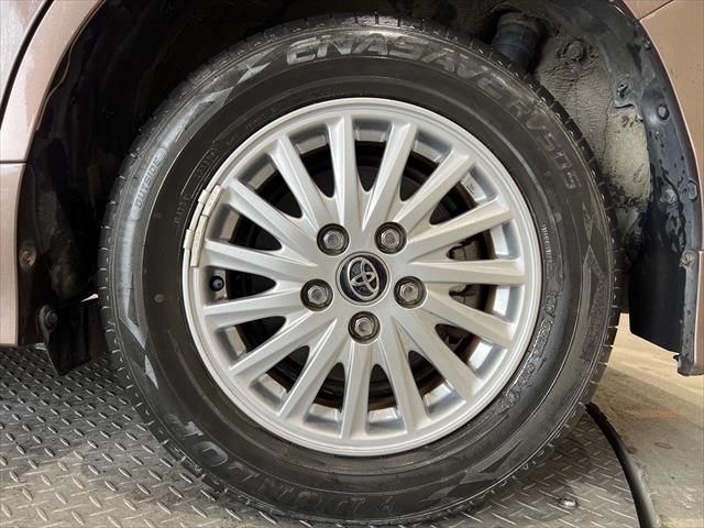 Toyota NOAH HYBRID 2014-03 12801-15