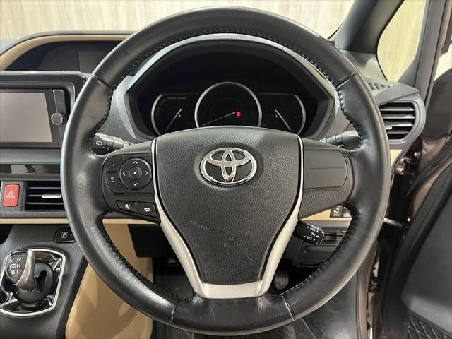 Toyota NOAH HYBRID 2014-03 12801-26