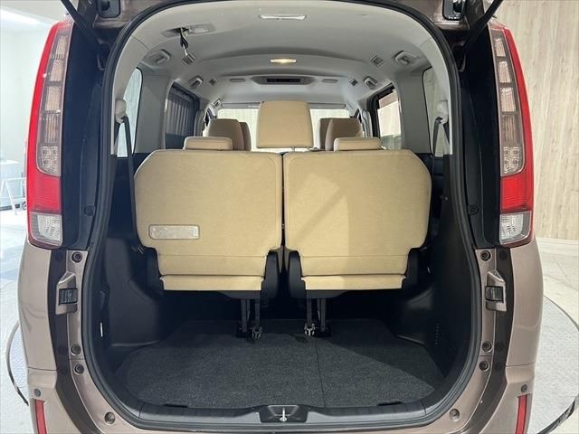 Toyota NOAH HYBRID 2014-03 12801-25