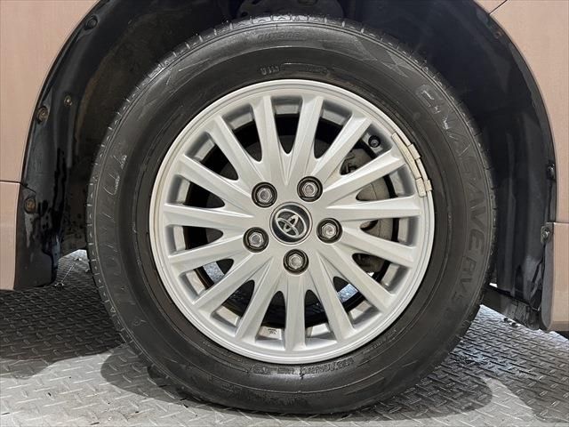 Toyota NOAH HYBRID 2014-03 12801-17