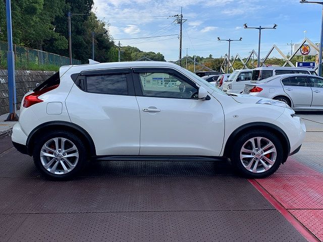 Nissan JUKE 2013-03 12816-17