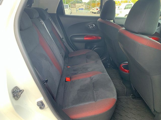 Nissan JUKE 2013-03 12816-3