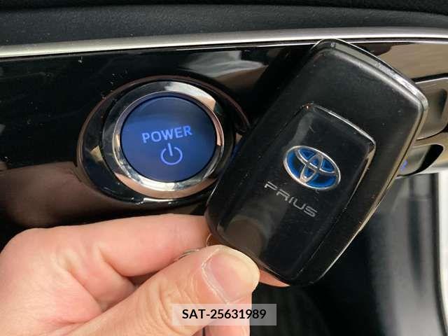 Toyota PRIUS 2021-10 322485-7