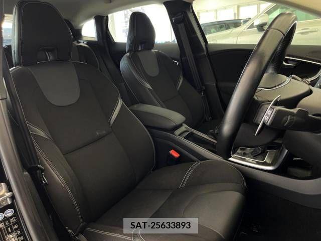 Volvo V40 2016-01 288689-12
