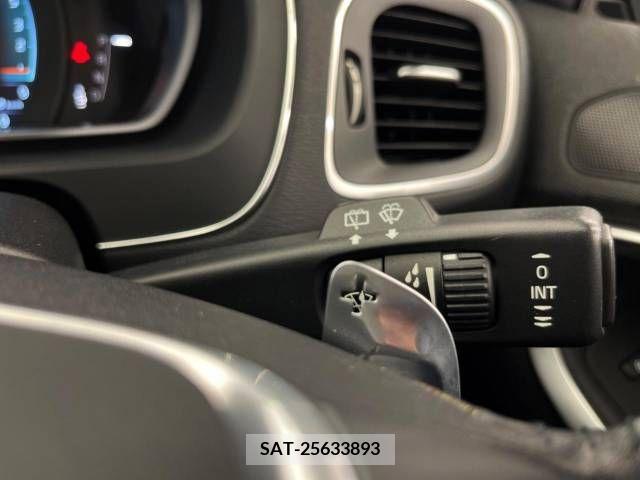 Volvo V40 2016-01 288689-5