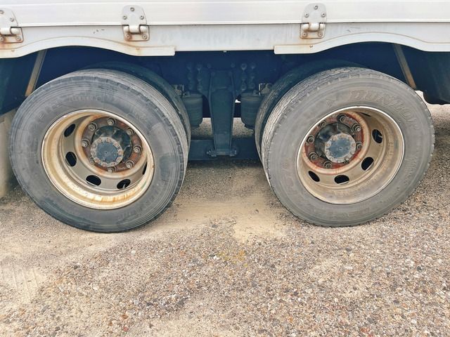 Isuzu GIGA 2013-11 8726-16