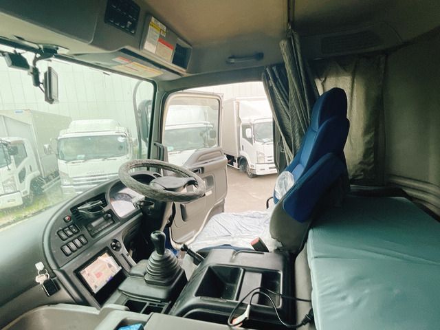 Isuzu GIGA 2013-11 8726-2