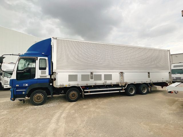 Isuzu GIGA 2013-11 8726-7