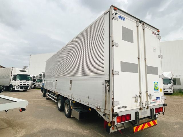 Isuzu GIGA 2013-11 8726-6