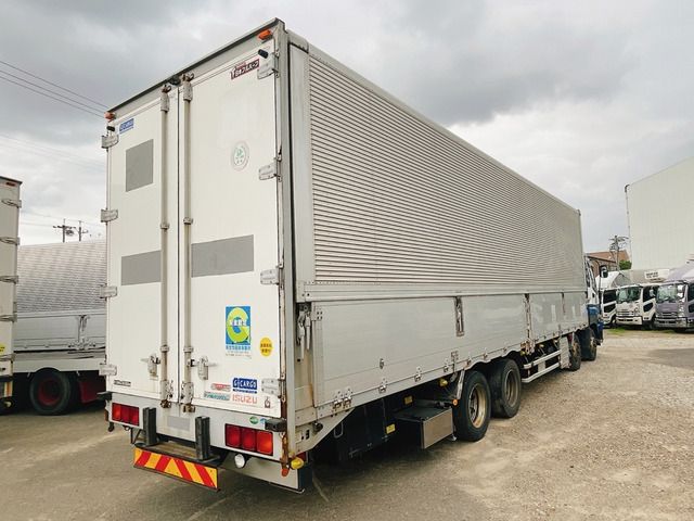 Isuzu GIGA 2013-11 8726-5