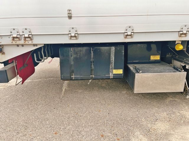Isuzu GIGA 2013-11 8726-18