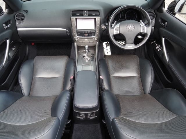 Lexus IS 2013-09 21265-11