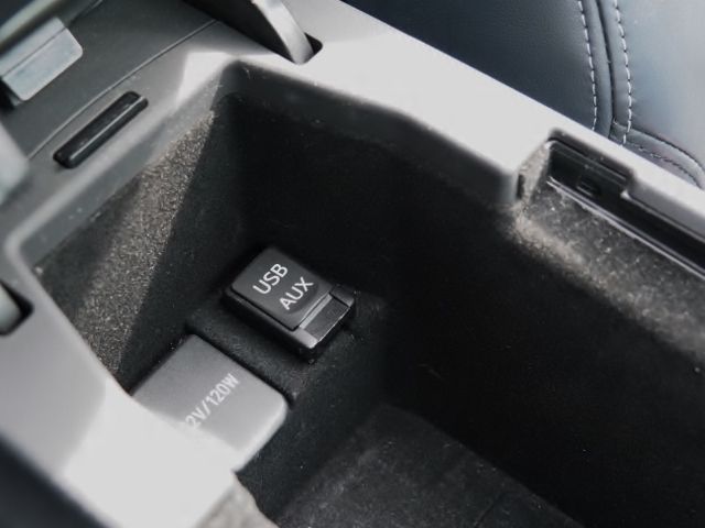 Lexus IS 2013-09 21265-21