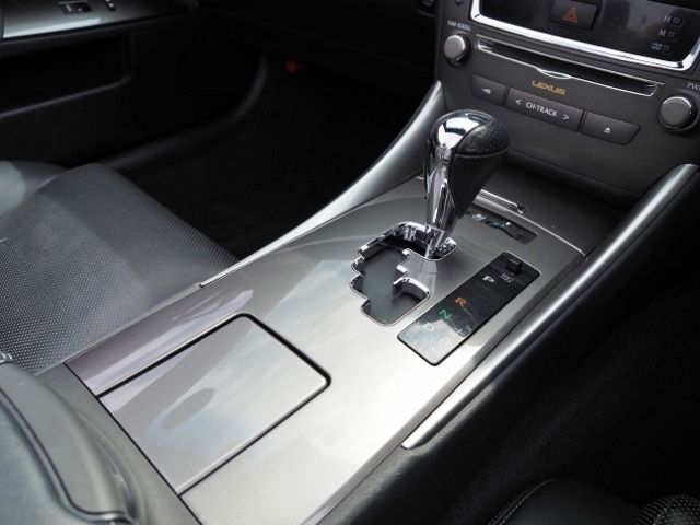 Lexus IS 2013-09 21265-22