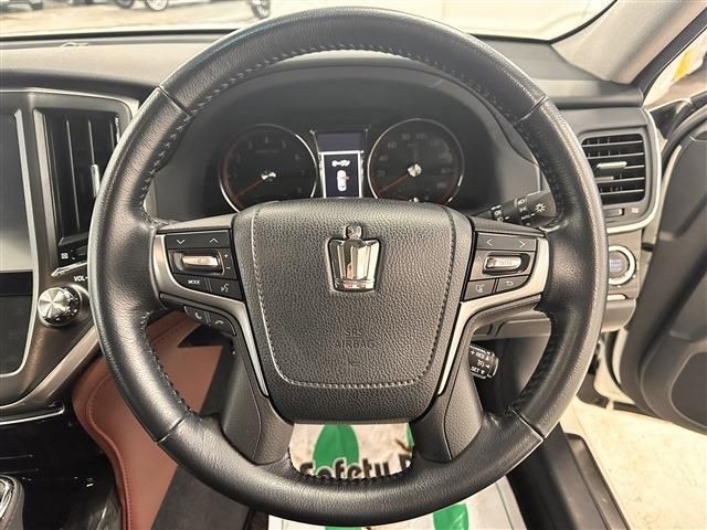 Toyota CROWN SEDAN 2016-05 1036-13