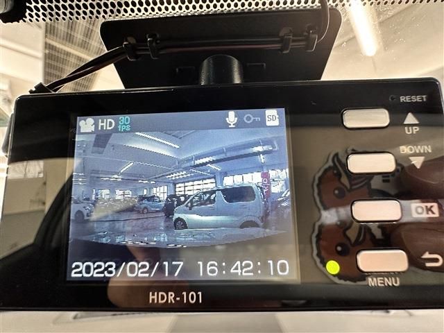 Toyota CROWN SEDAN 2016-05 1036-29