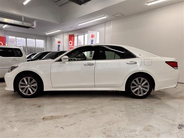 Toyota CROWN SEDAN 2016-05 1036-7
