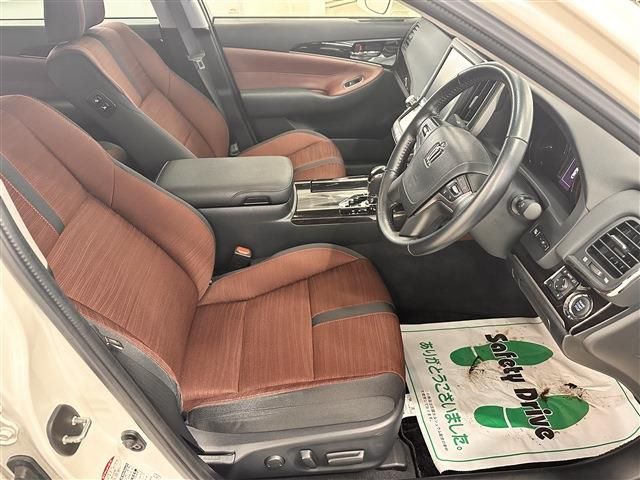 Toyota CROWN SEDAN 2016-05 1036-10