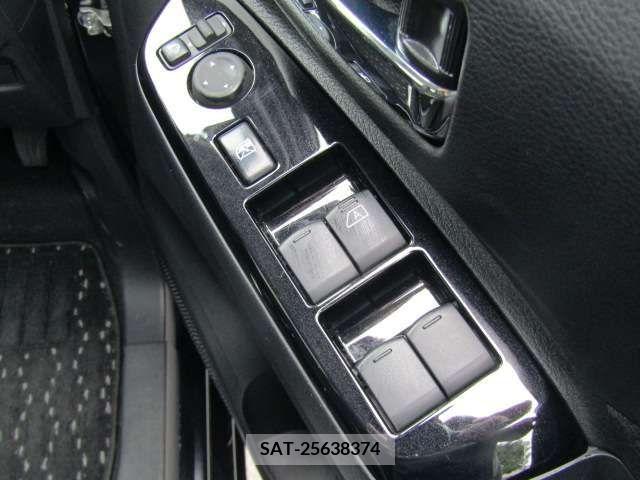 Nissan ROOX 2021-09 334279-15