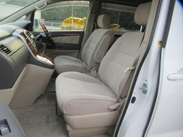 Toyota ALPHARD 2004-02 188745-6