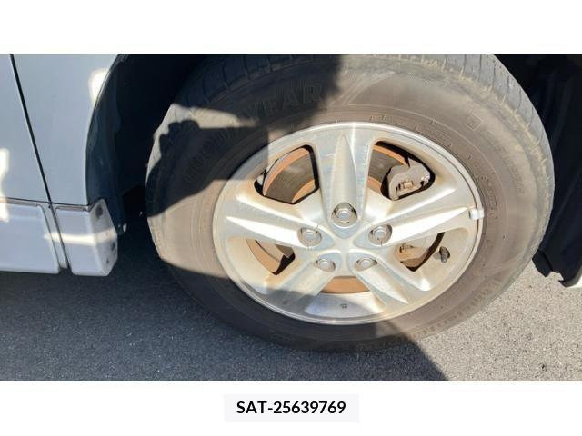 Toyota NOAH 2008-01 392841-10