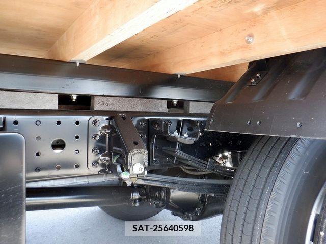 Mitsubishi CANTER 2023-11 242143-7