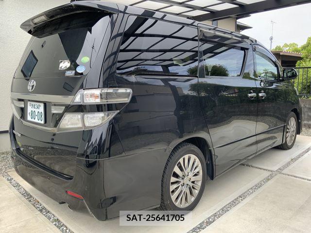 Toyota VELLFIRE 2013-07 288128-6
