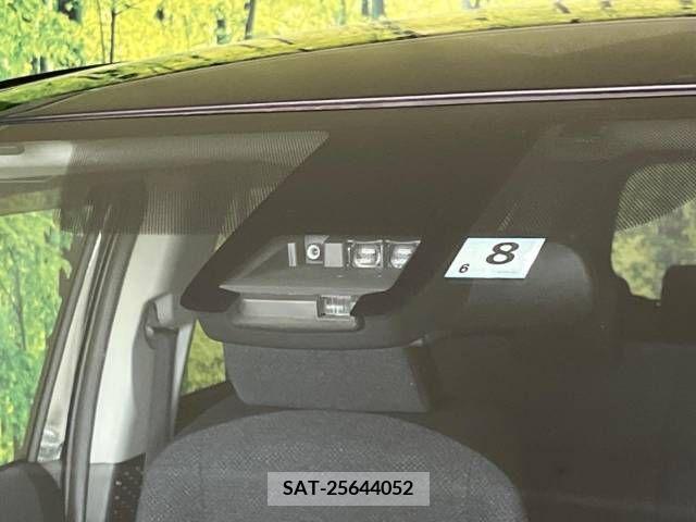 Toyota SIENTA 2015-08 285093-3