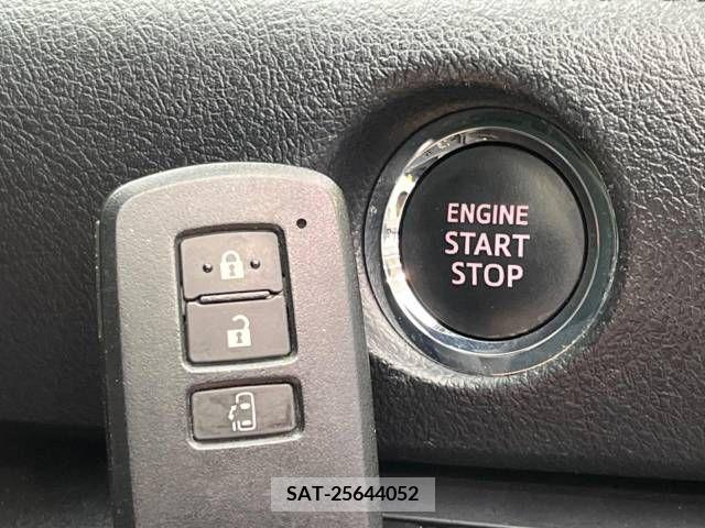 Toyota SIENTA 2015-08 285093-7