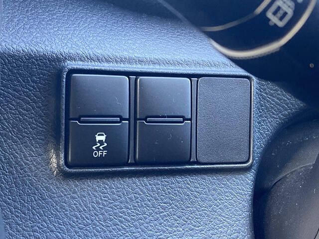 Toyota SIENTA 2017-05 191559-9