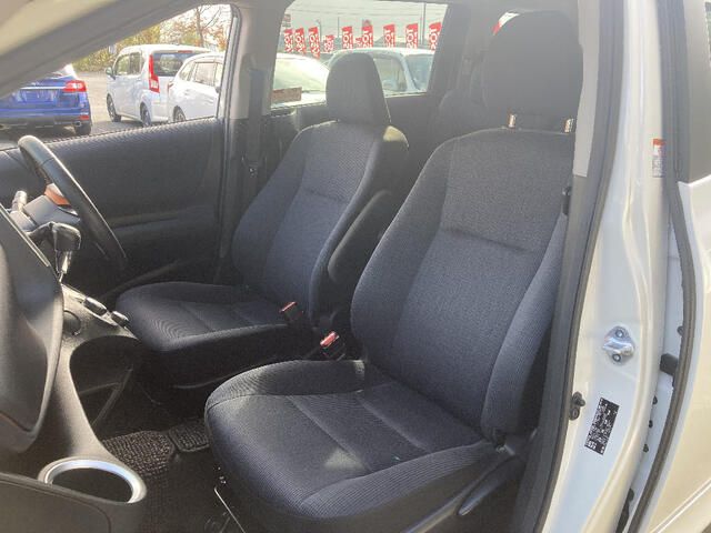 Toyota SIENTA 2017-05 191559-19