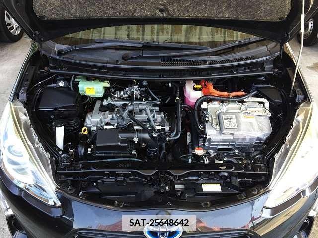 Toyota AQUA 2016-01 335869-4