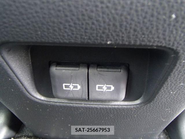 Toyota NOAH 2022-03 313577-16