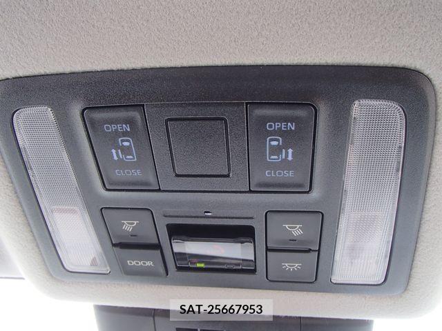 Toyota NOAH 2022-03 313577-15
