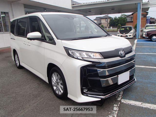 Toyota NOAH 2022-03 313577-2