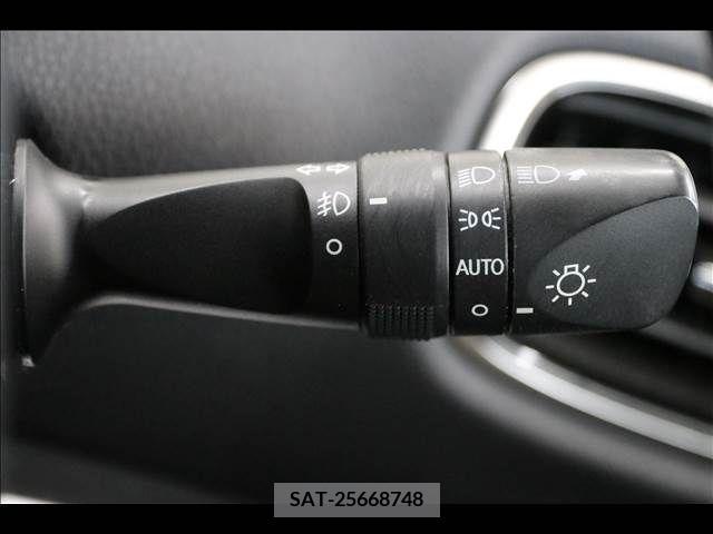 Toyota PRIUS PHV 2017-09 366813-9