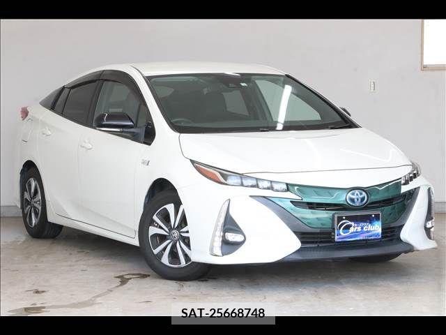 Toyota PRIUS PHV 2017-09 366813-1