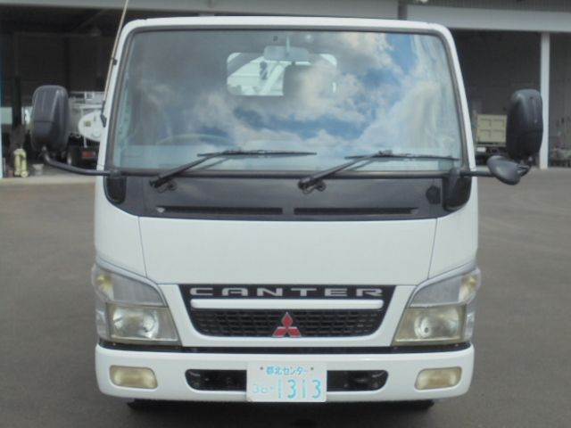 Mitsubishi CANTER 2004-06 7556-5