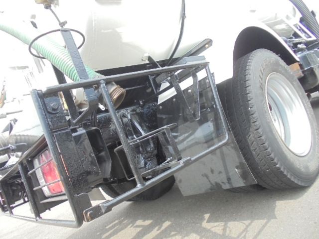 Mitsubishi CANTER 2004-06 7556-23