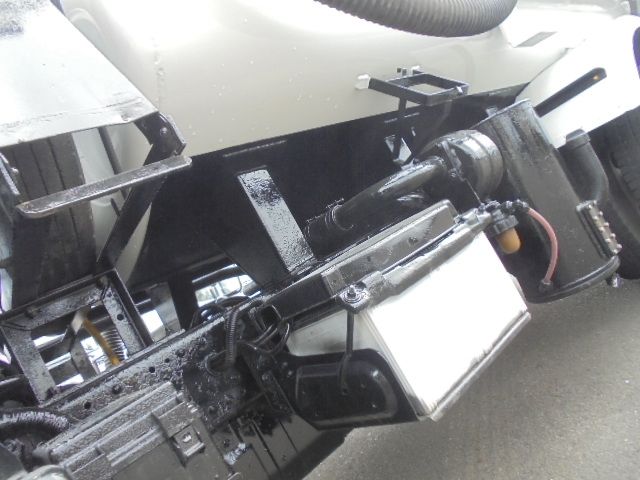 Mitsubishi CANTER 2004-06 7556-26
