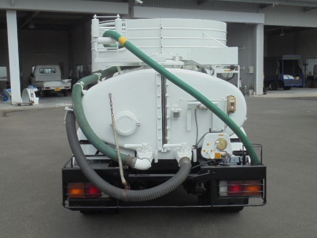 Mitsubishi CANTER 2004-06 7556-27