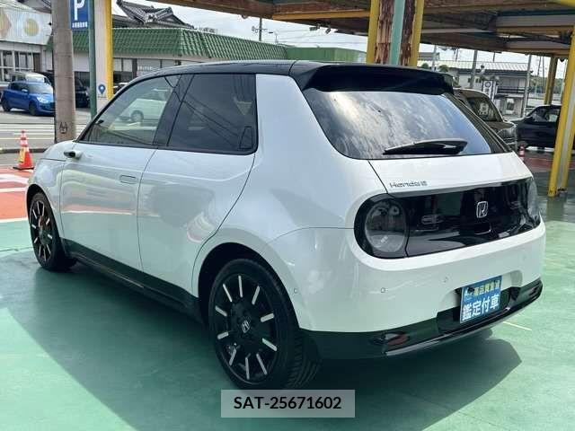 Honda e 2021-02 326692-1