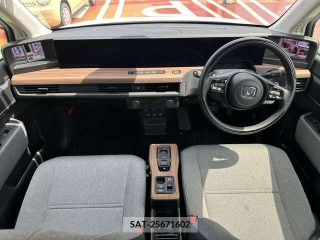 Honda e 2021-02 326692-4