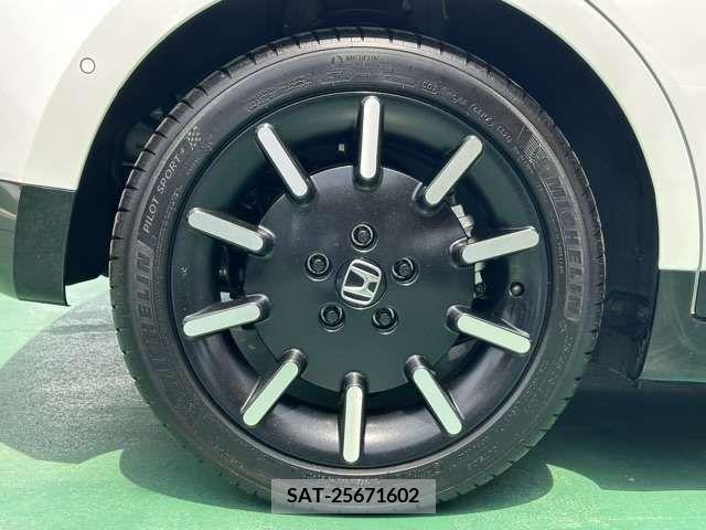 Honda e 2021-02 326692-10