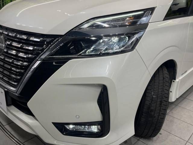 Nissan SERENA 2022-01 196807-12