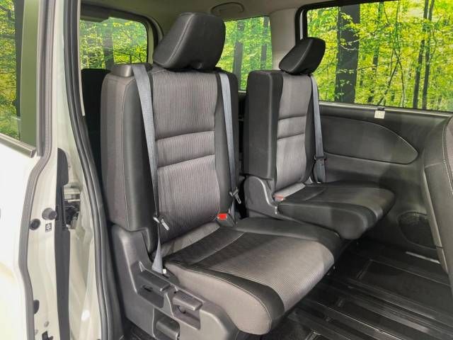 Nissan SERENA 2022-01 196807-8