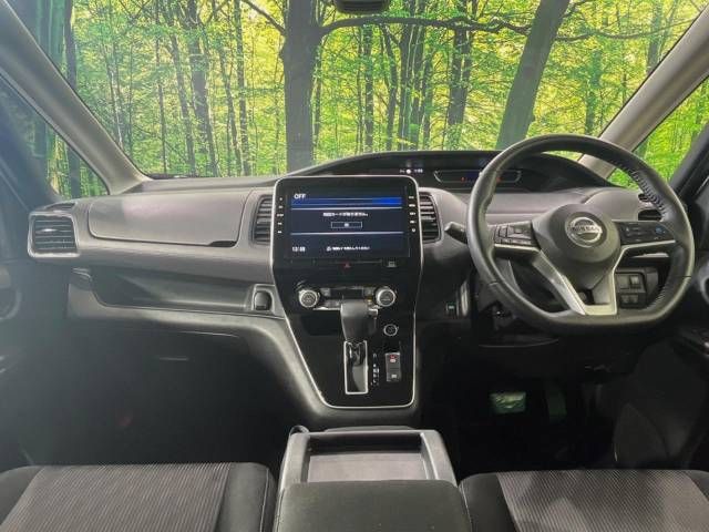 Nissan SERENA 2022-01 196807-1