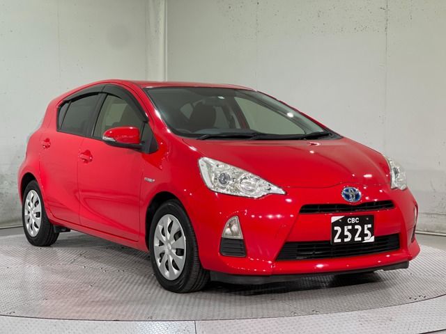 Toyota AQUA 2012-11 190129-0