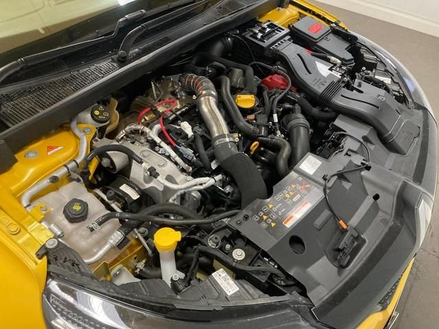 Renault MEGANE 2022-07 13729-14